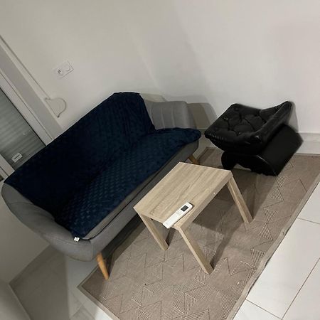 Appartement Calme Dans Villa Individuelle Bagnols-sur-Cèze Exterior foto